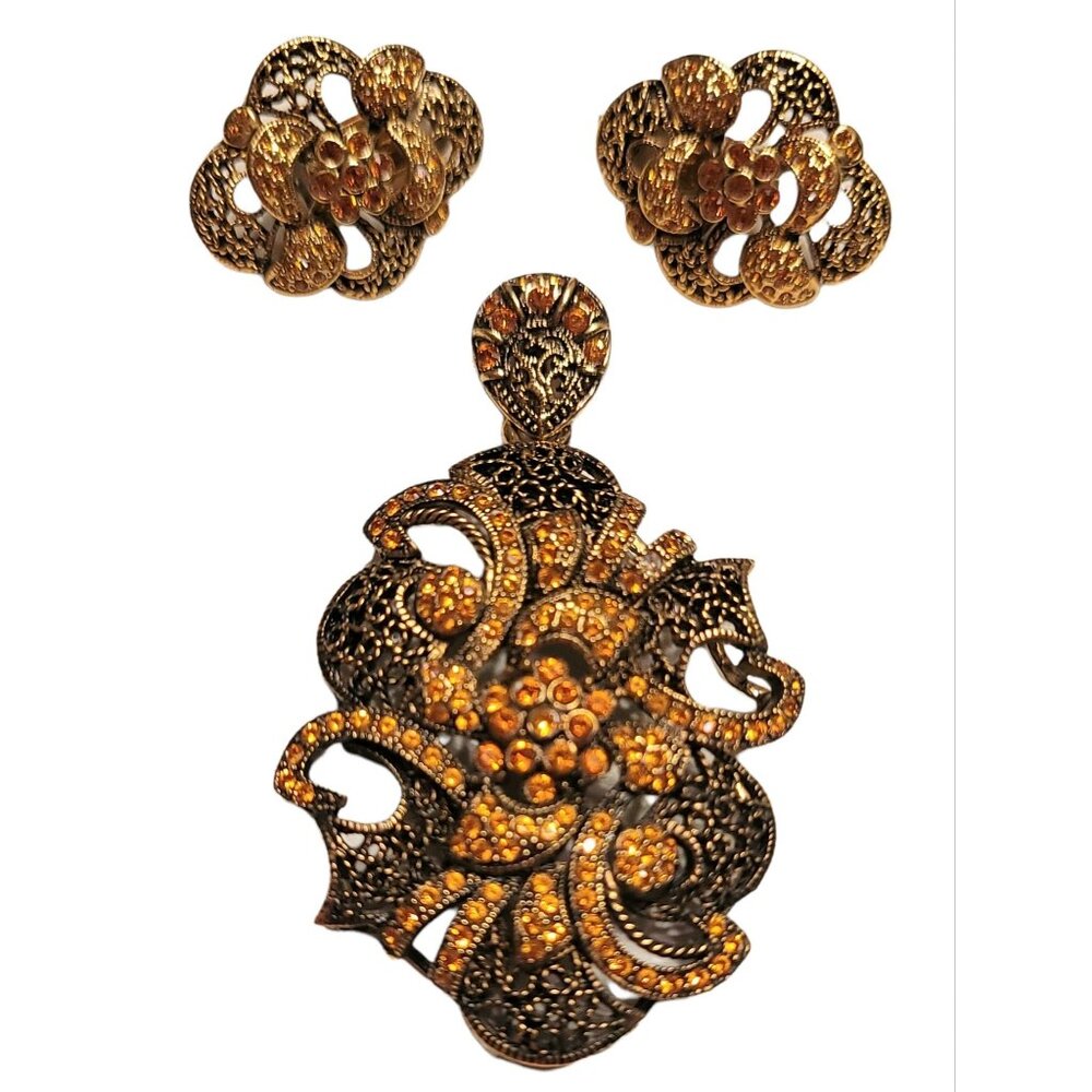 Butler Gold Tone Topaz & Yellow Rhinestone Articulated Pendant & Clip Earrings